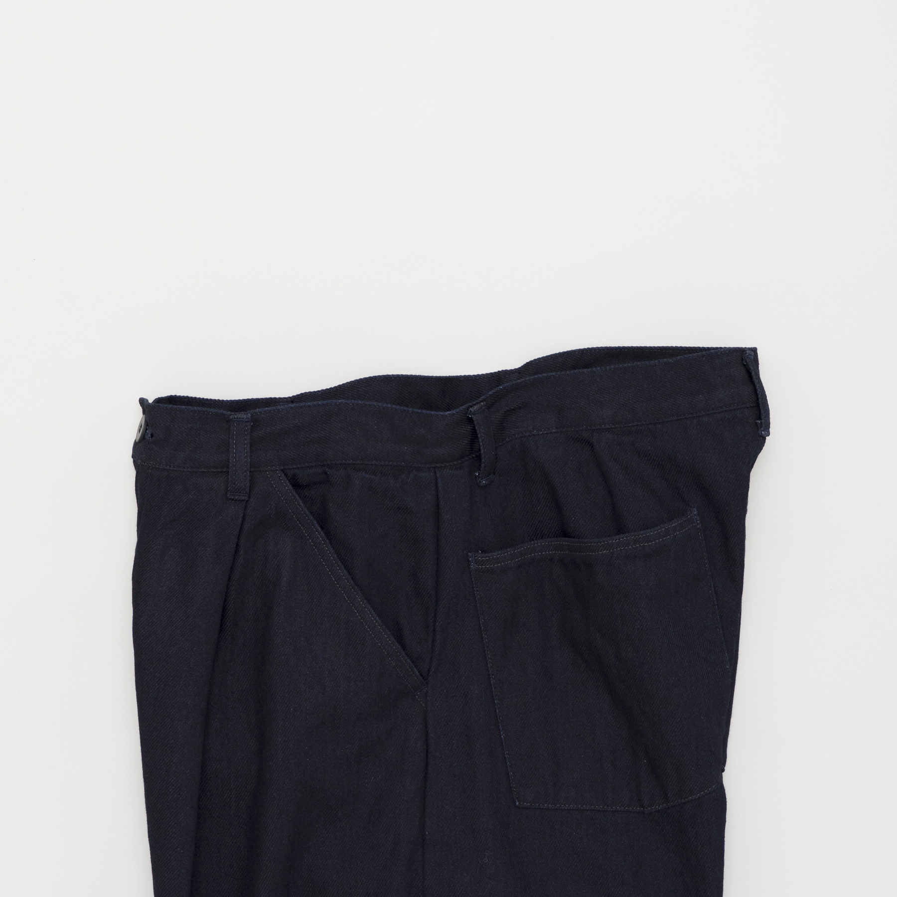 [STILL BY HAND] DN01263OS- 12oz denim deep tuck pants BLACK