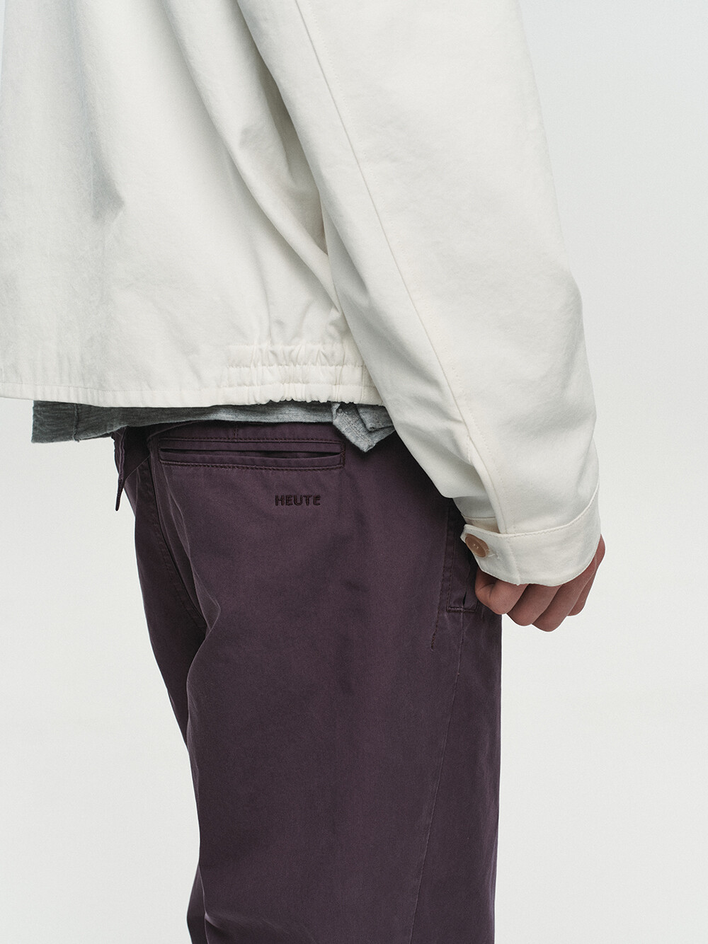 [HEUTE] MARTIN STRUCTURED BOMBER JACKET (OFF WHITE)