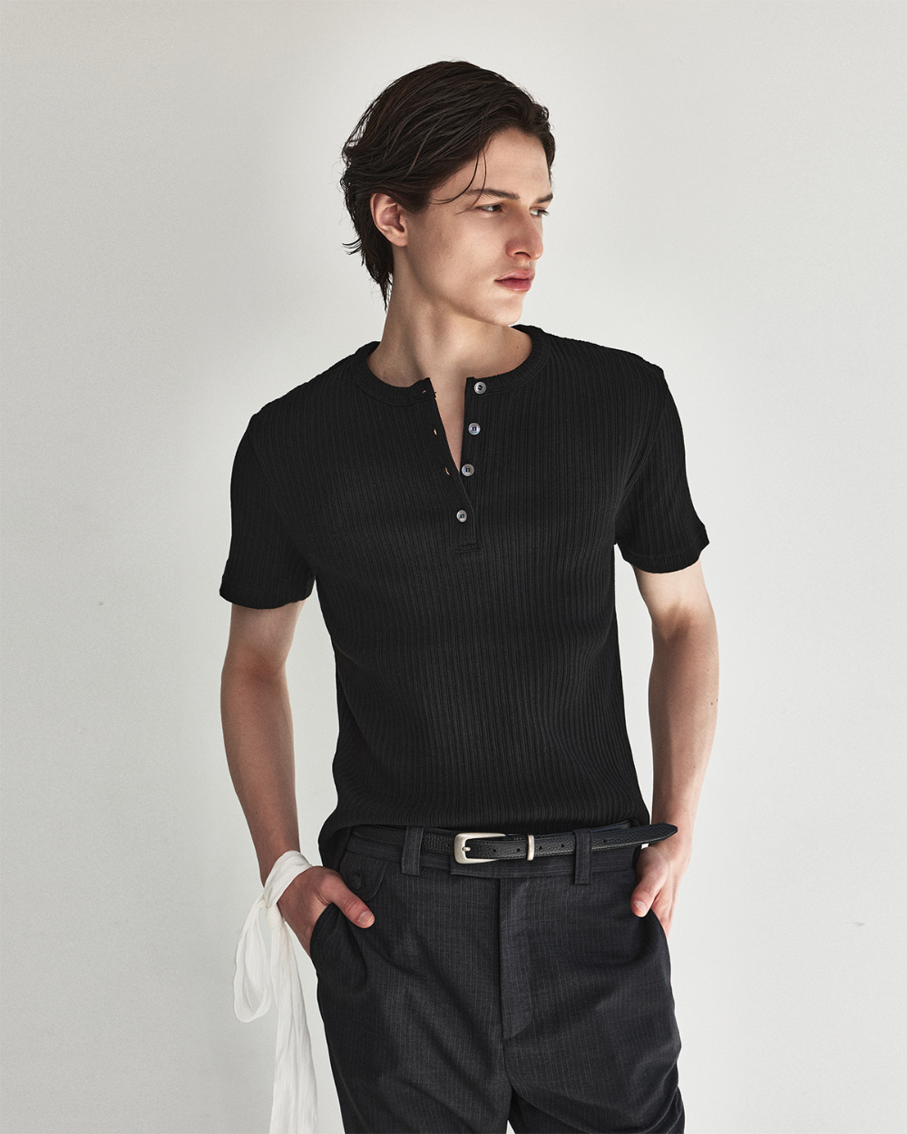 [kineto] Wale Cotton Henley Neck Top_Black