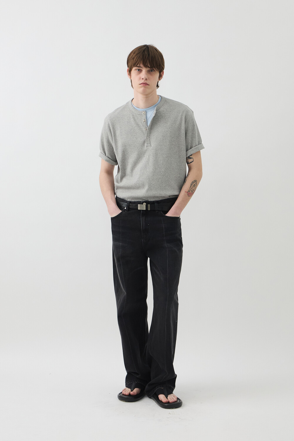 [WINDER] SNAP HENLEY NECK SHORT TOP - MELANGE GREY