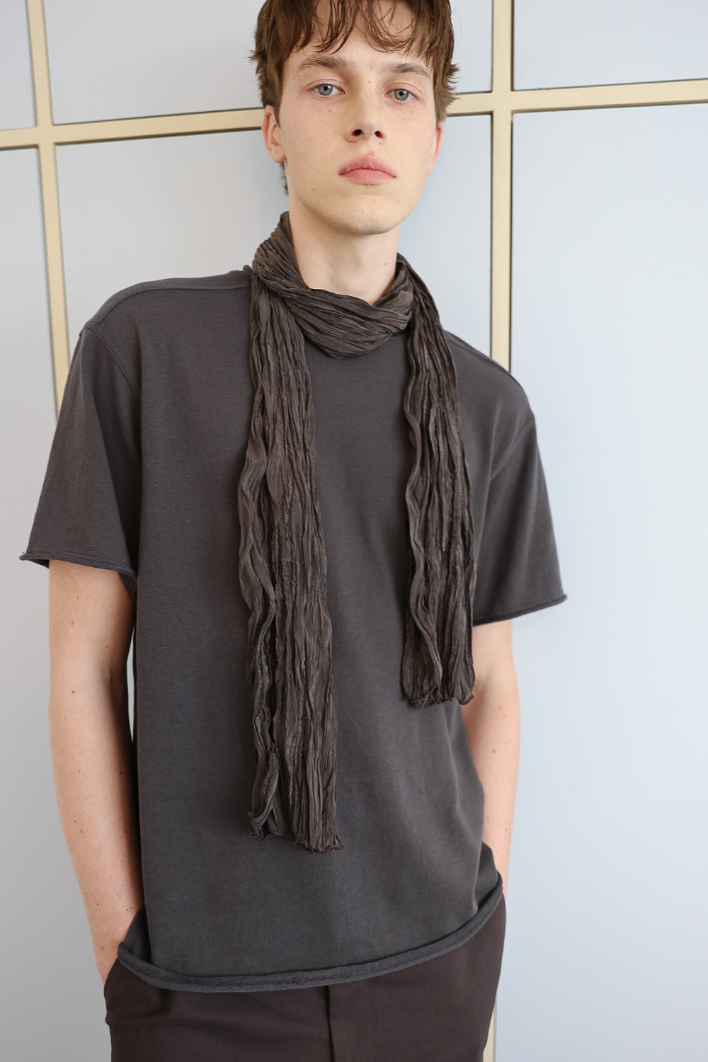 [ANYTIME LOREAK] AGAVE WRINKLE SCARF - BROWN