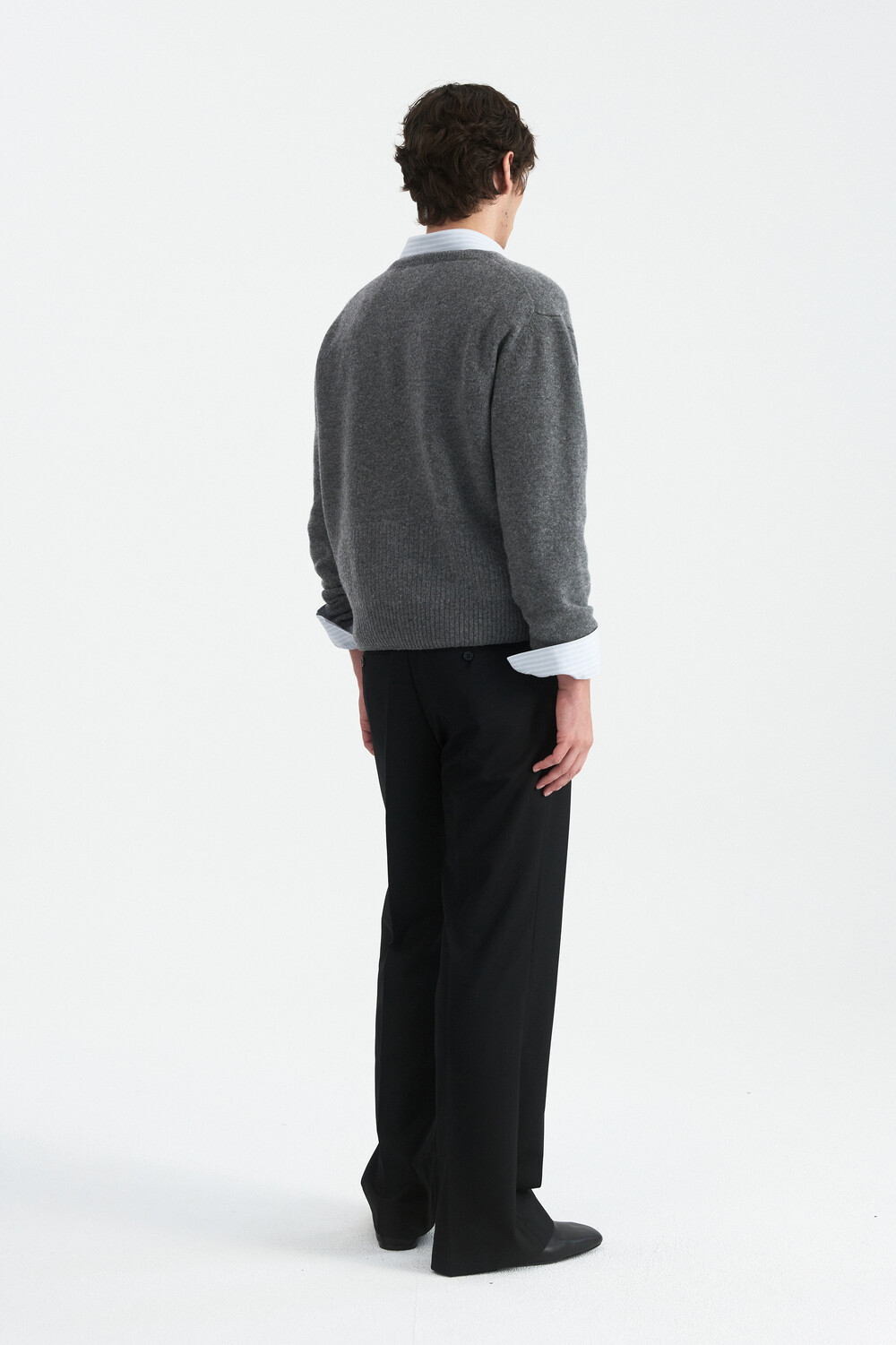 [WINDER] CONTOUR RIB WOOL V NECK SWEATER - MELANGE GREY