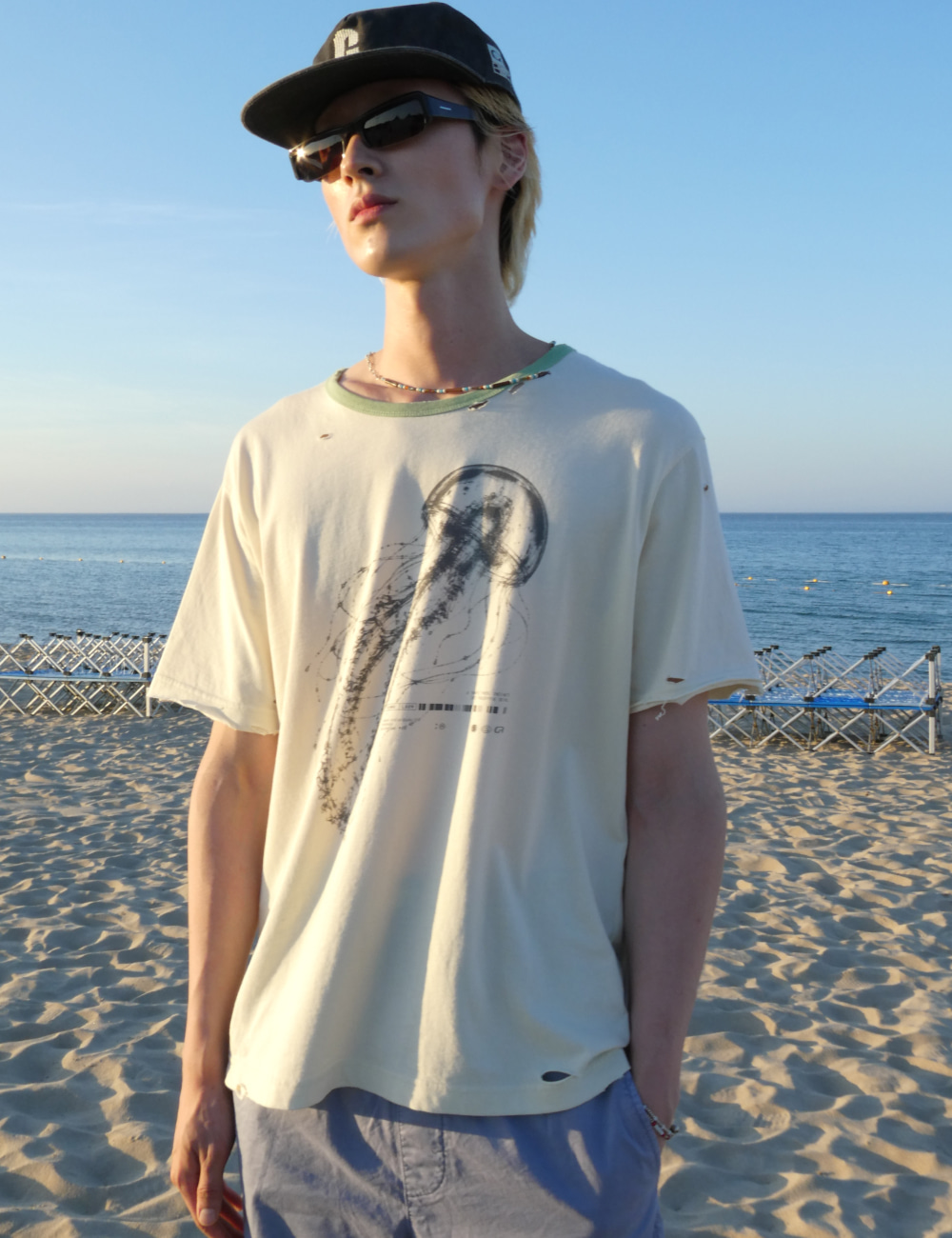 [GEN:RE] Distressed Lumen T-shirt