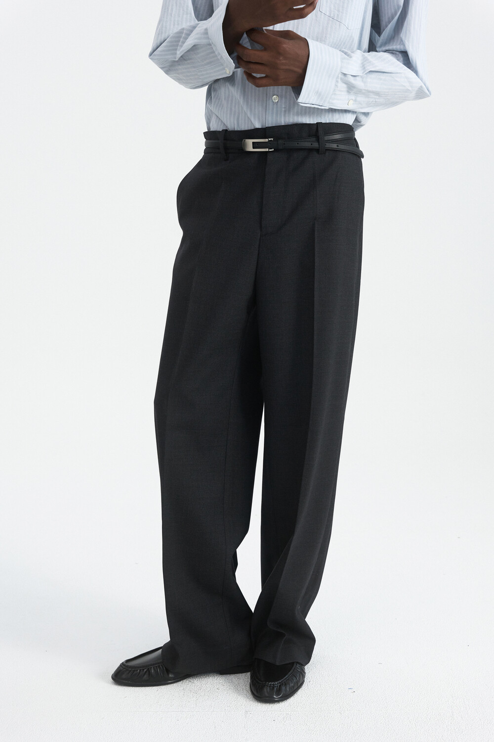 [WINDER] BACK PATCH WOOL TROUSERS - MELANGE CHARCOAL