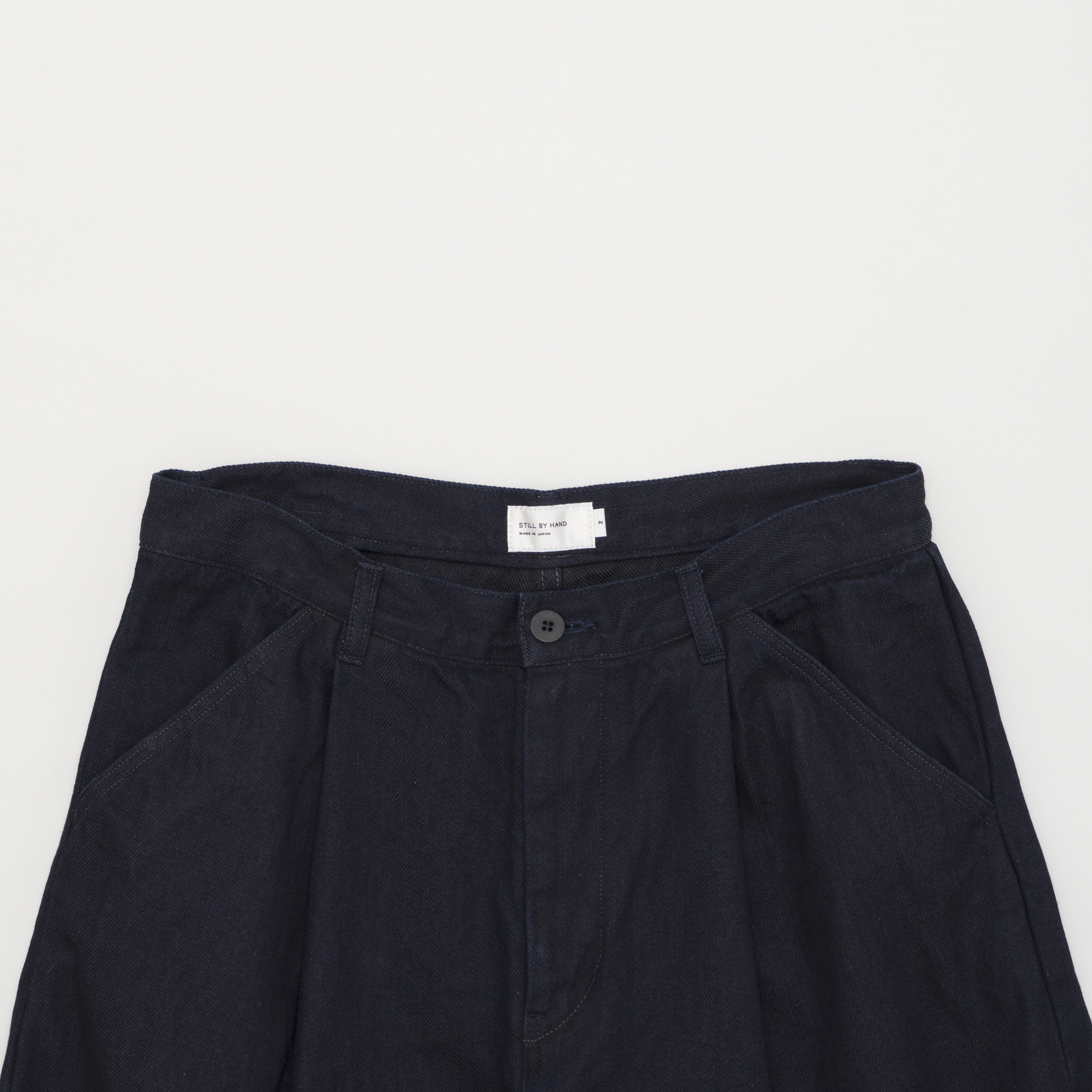 [STILL BY HAND] DN01263OS- 12oz denim deep tuck pants BLACK