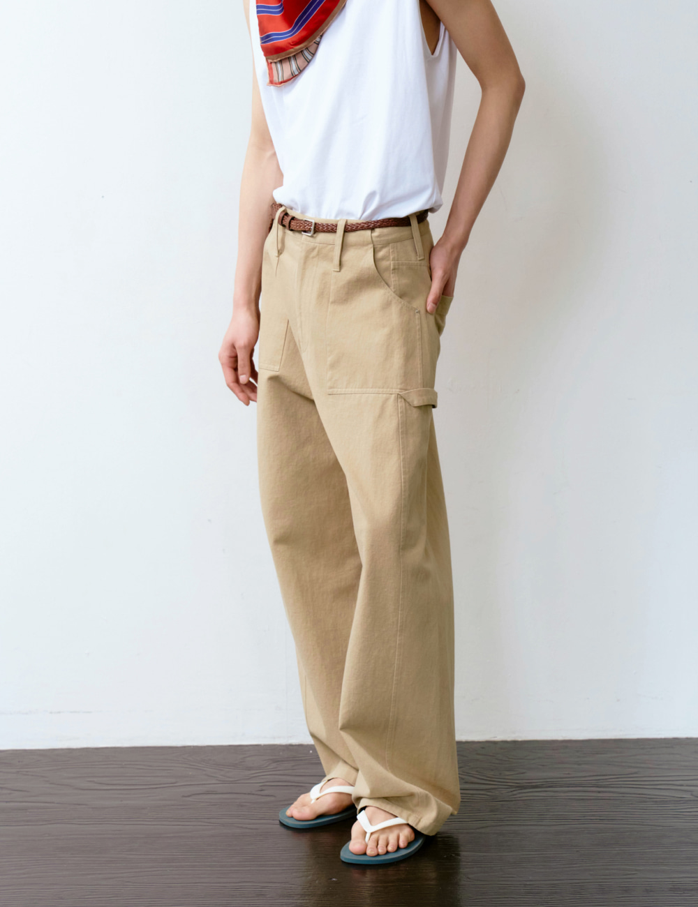 [GEN:RE] Arch Carpenter Chino Pants Beige