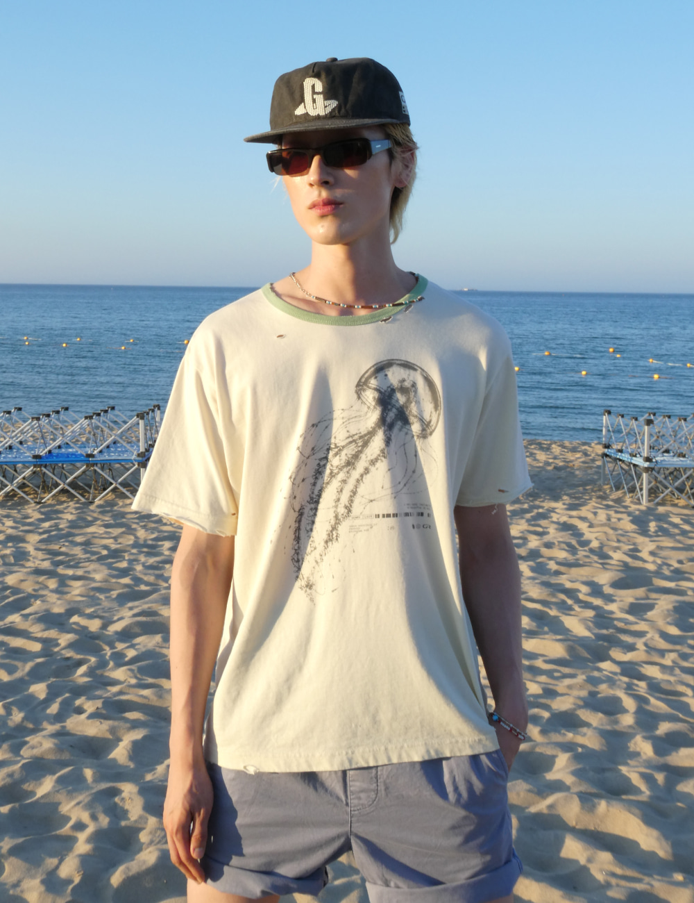 [GEN:RE] Distressed Lumen T-shirt