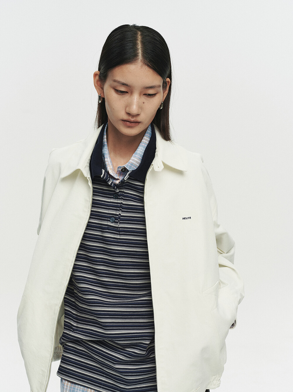 [HEUTE] MARTIN STRUCTURED BOMBER JACKET (OFF WHITE)