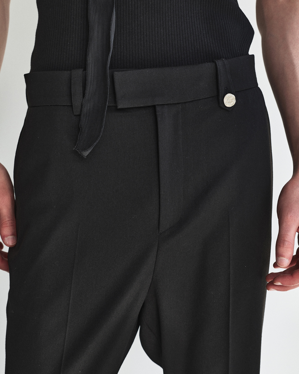 [kineto] Lustre Relaxed Wool Flare Pants_Black