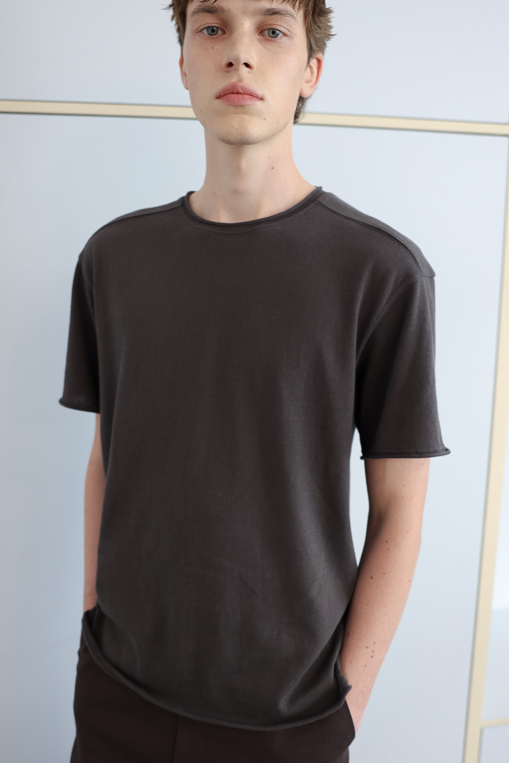 [ANYTIME LOREAK] YUCCA RAW-EDGE HALF KNIT -CHARCOAL