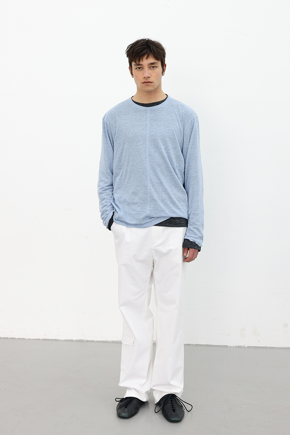 [ANYTIME LOREAK] CAMELLIA LAYERED TEE - SKY BLUE/CHARCOAL