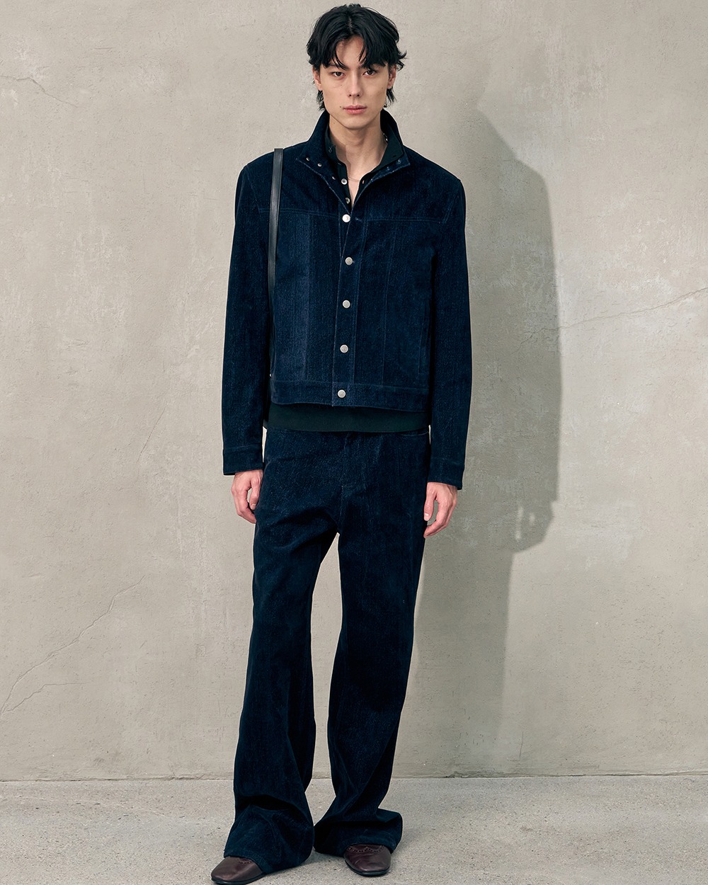 [HALEINE] VELVET DENIM HIGH NECK TRUCKER NAVY (XJ311)