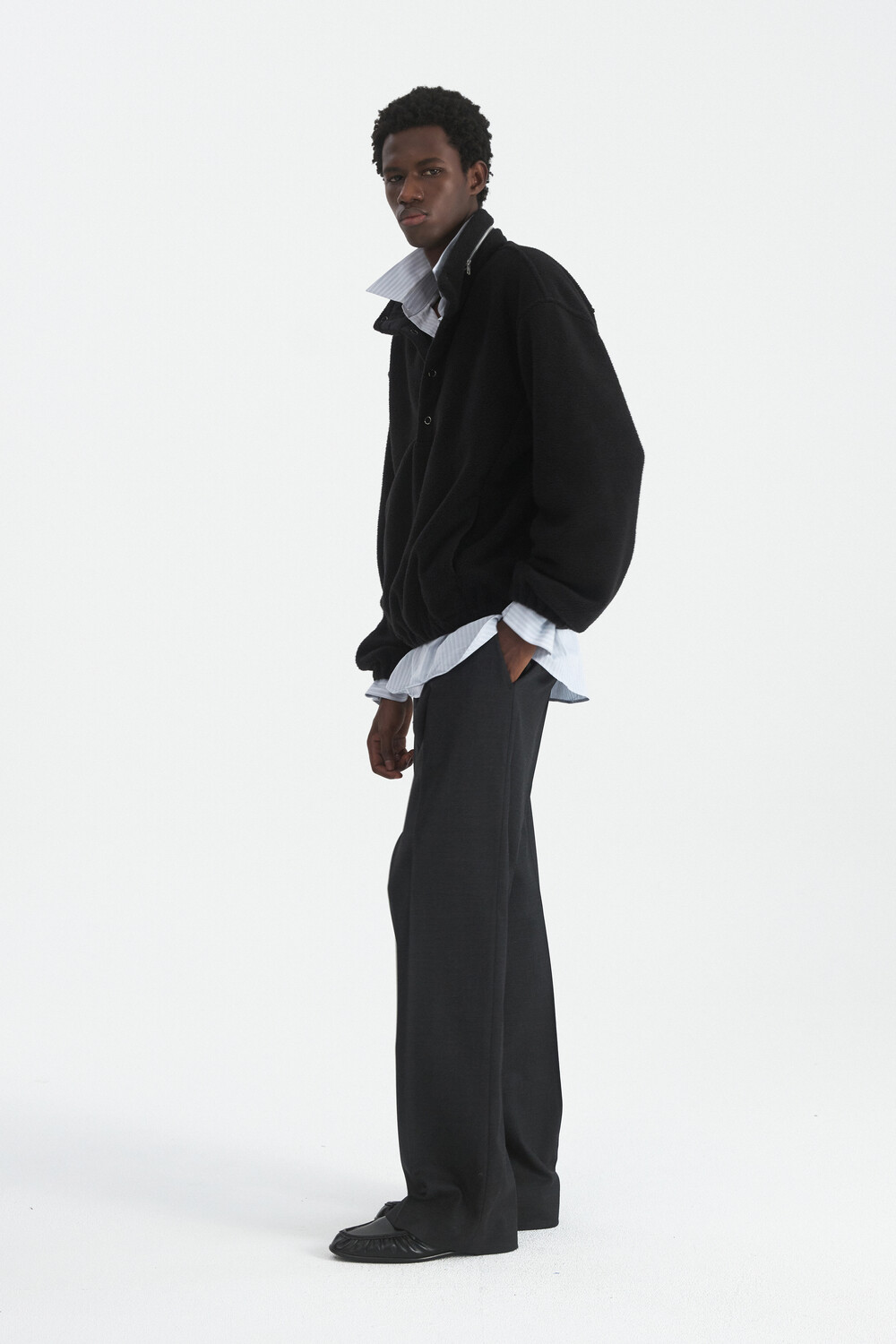 [WINDER] RING SNAP FLEECE PULL OVER -BLACK