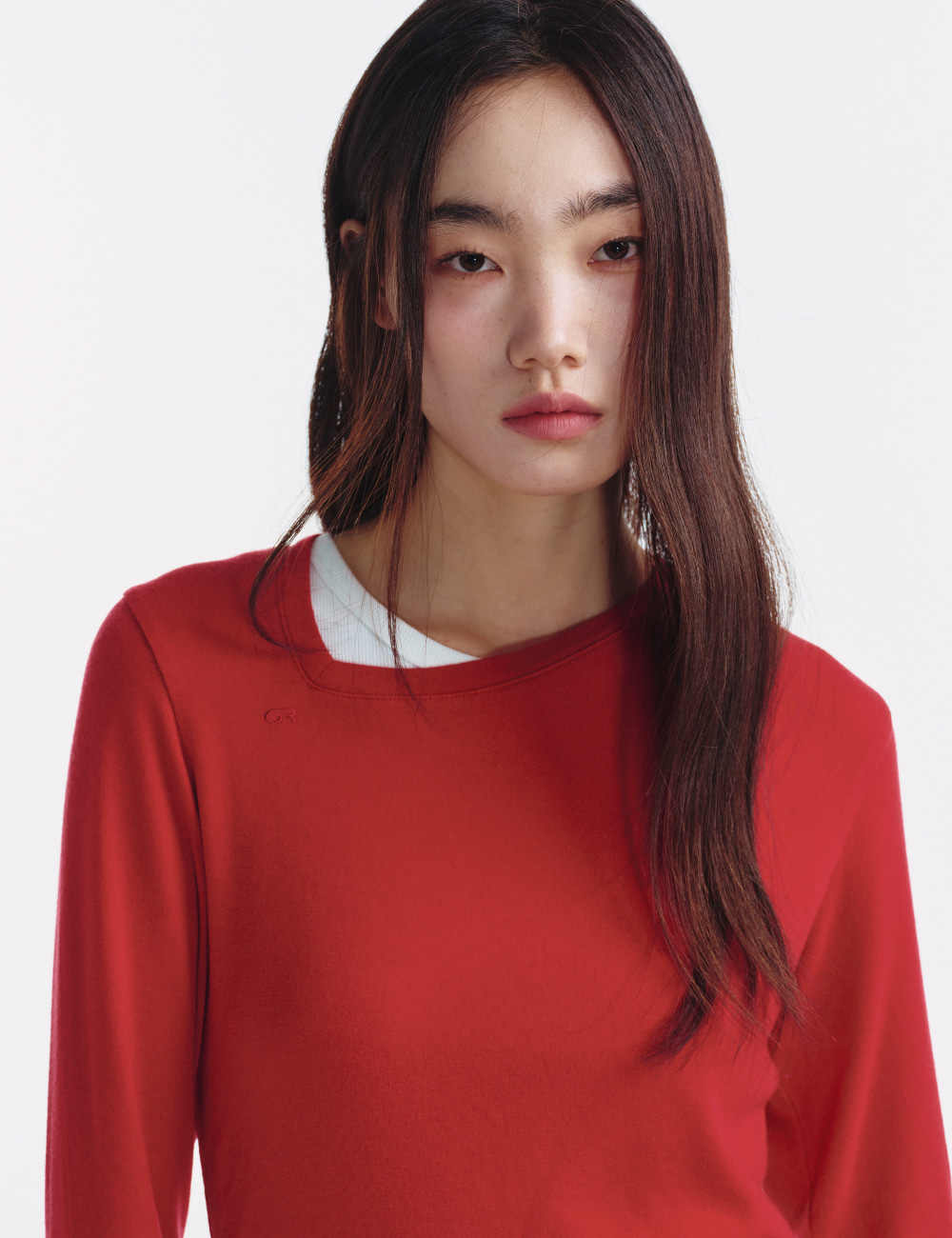 [GEN:RE] Pinched Neck Cut and Sew Wool Knit Red