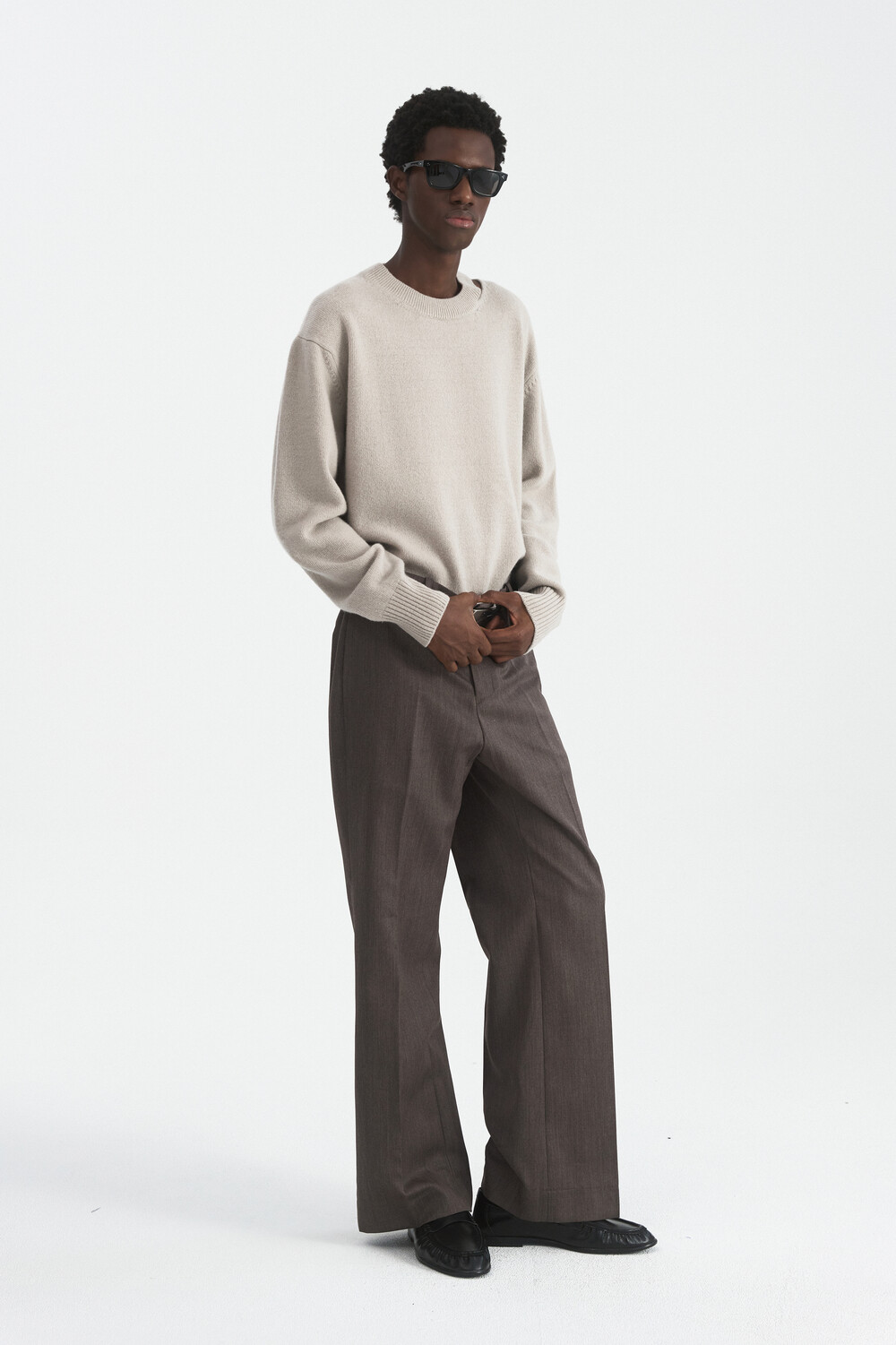[WINDER] SLIT MERINO WOOL SWEATER - GREY BEIGE