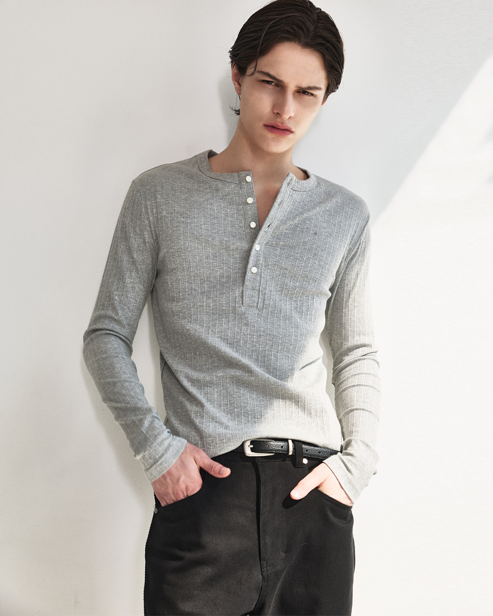 [kineto] Fine Cotton Ribbed Henley Top_Grey