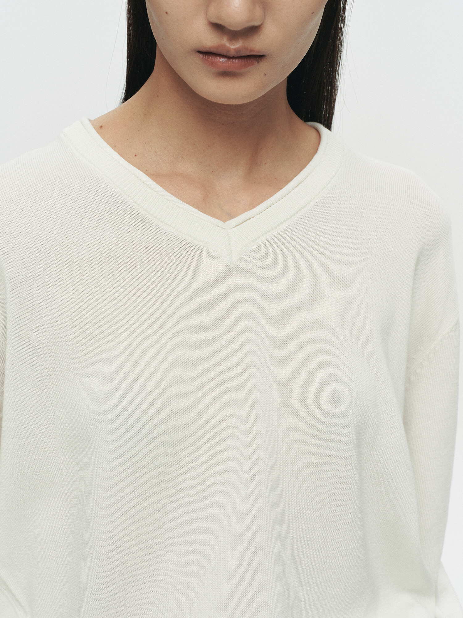 [HEUTE] NIEL COTTON V-NECK KNIT (L/GREY)