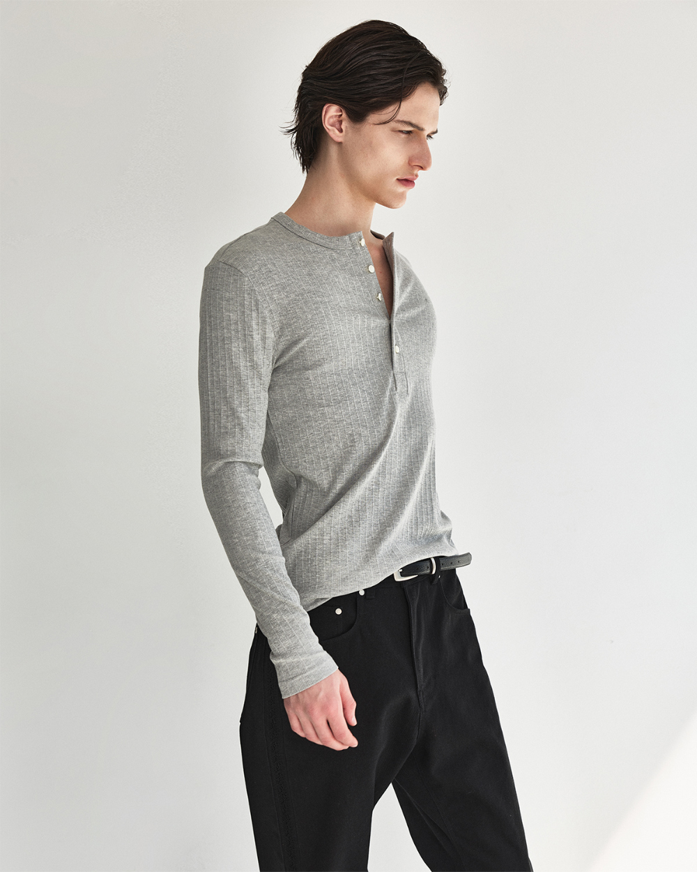 [kineto] Fine Cotton Ribbed Henley Top_Grey