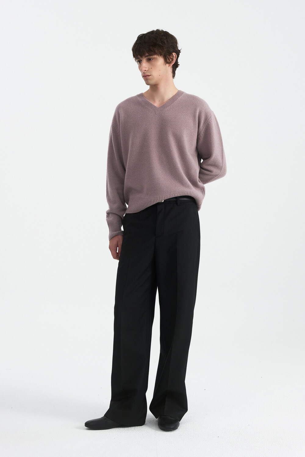 [WINDER] CONTOUR RIB WOOL V NECK SWEATER - MUTED LAVENDER