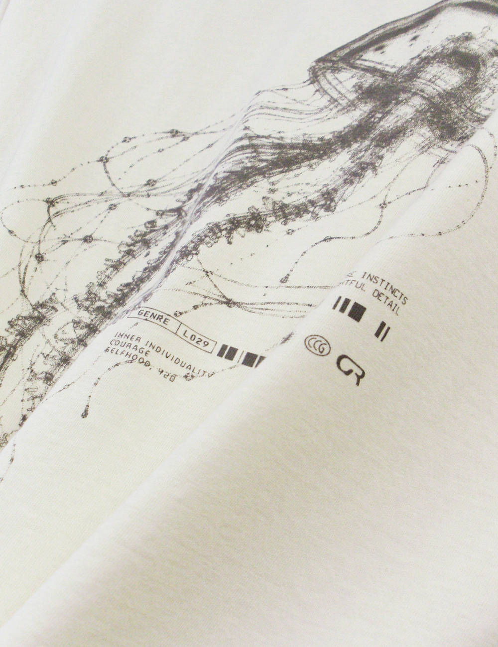 [GEN:RE] Distressed Lumen T-shirt