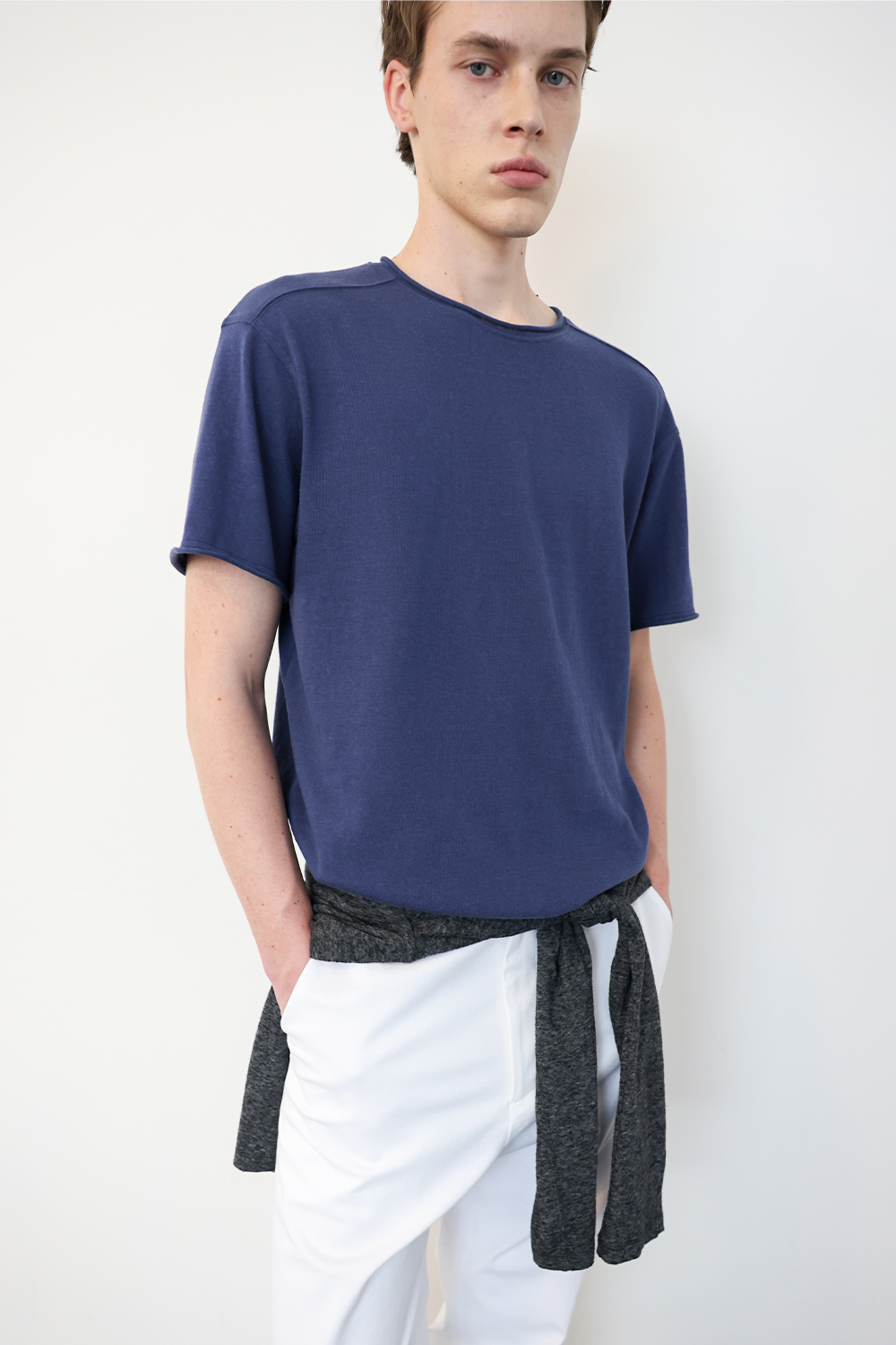 [ANYTIME LOREAK] YUCCA RAW-EDGE HALF KNIT -BLUE