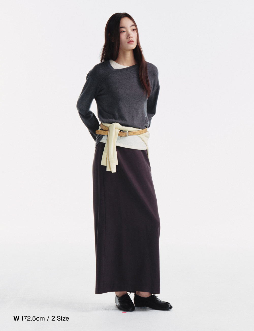 [GEN:RE] Pinched Neck Cut and Sew Wool Knit Charcoal