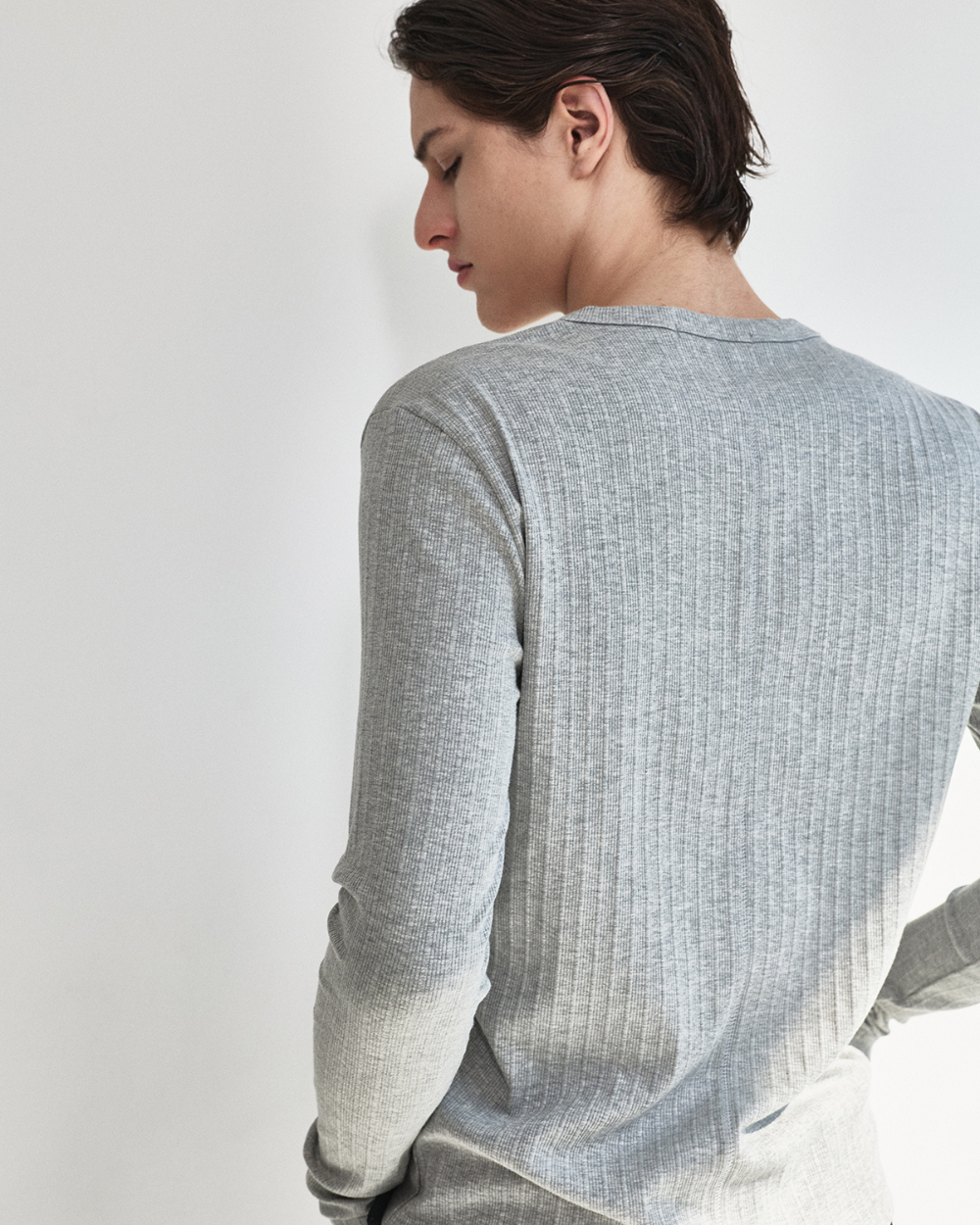 [kineto] Fine Cotton Ribbed Henley Top_Grey