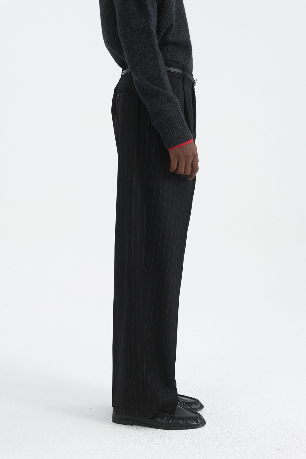 [WINDER] PLEATED WOOL TROUSERS - STRIPE BLACK
