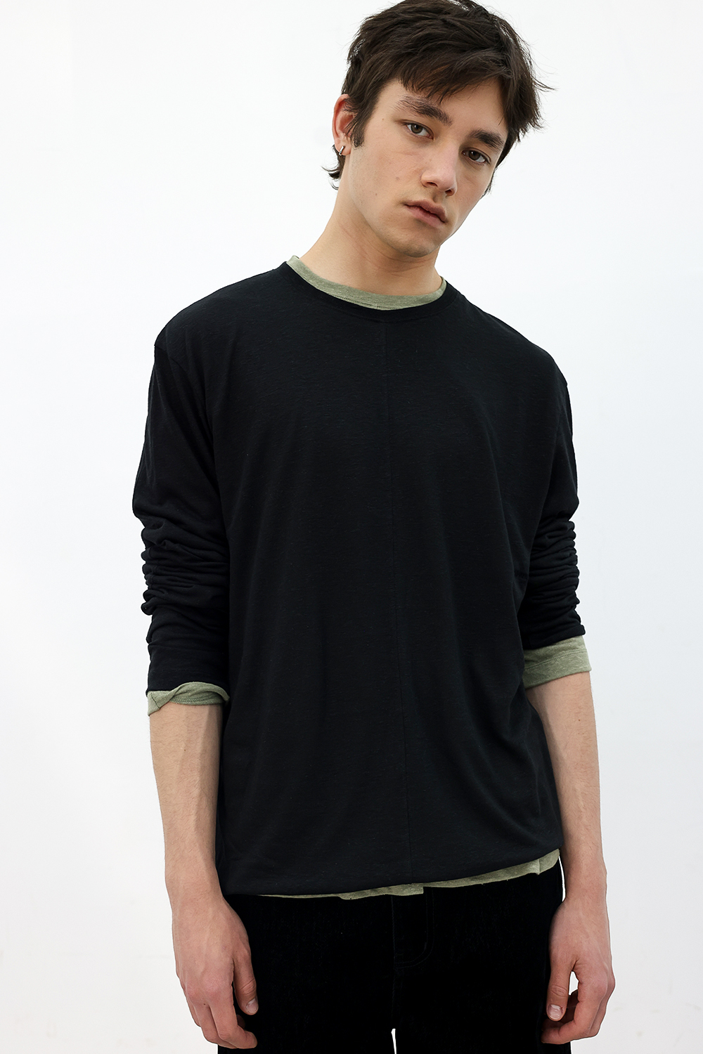 [ANYTIME LOREAK] CAMELLIA LAYERED TEE - KHAKI/BLACK