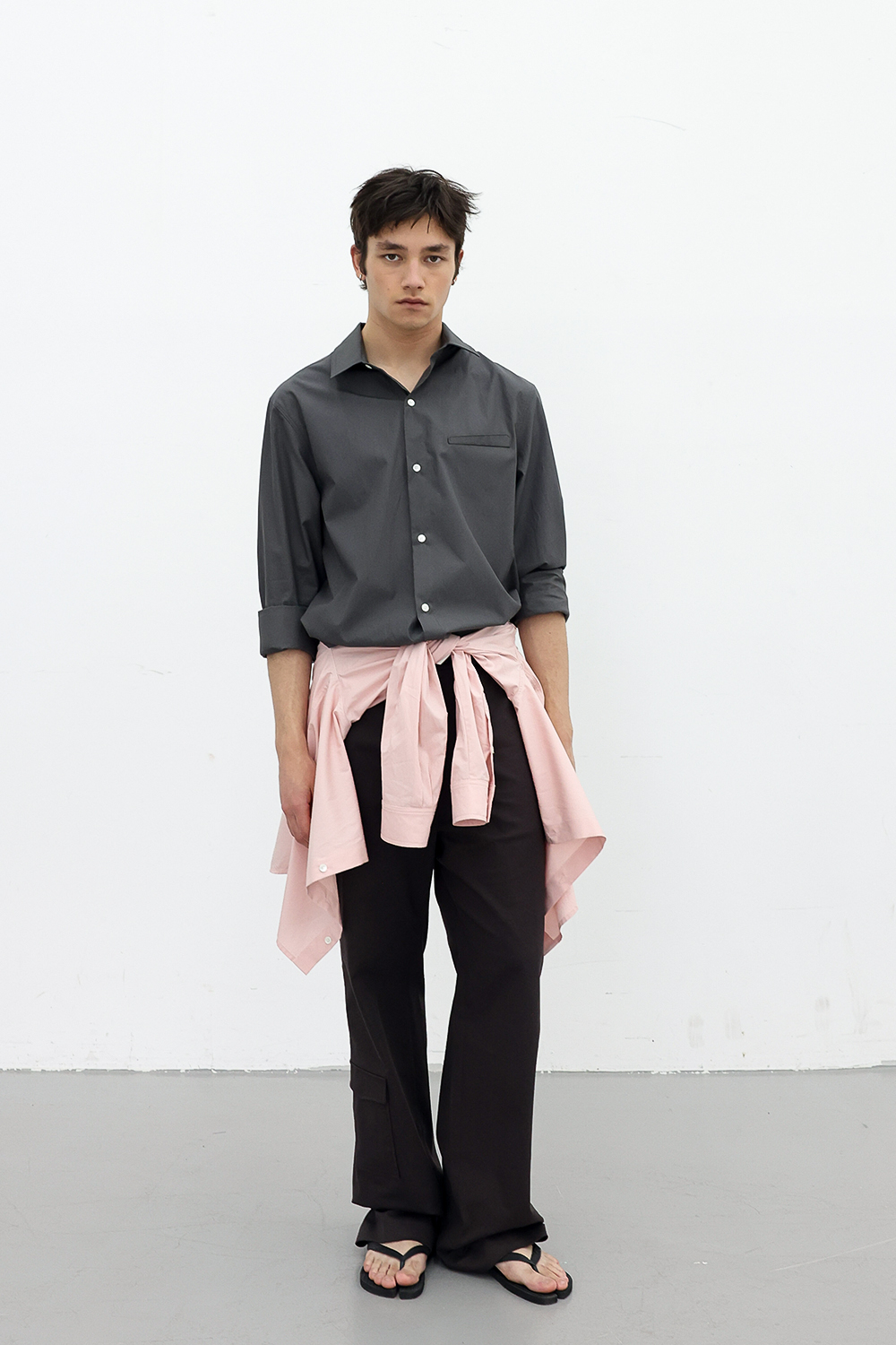 [ANYTIME LOREAK] FREESIA BLOOM SHIRT - CHARCOAL