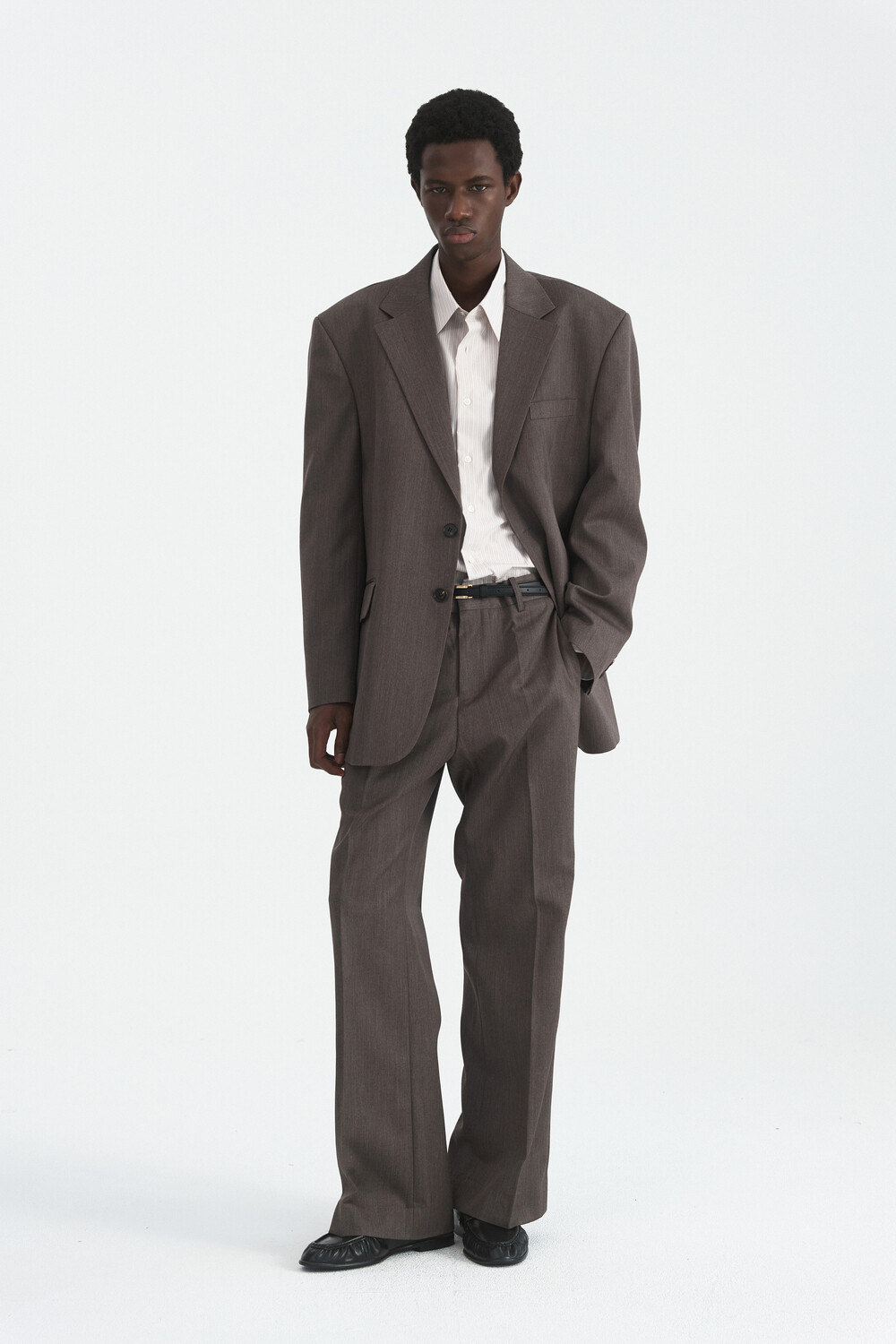 [WINDER] CORE WOOL SEMI-FLARED TROUSERS - MELANGE TAUPE