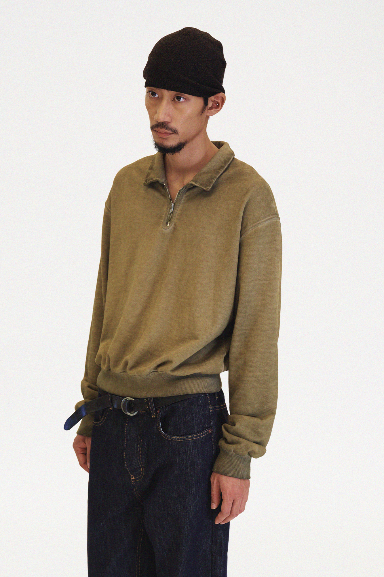 [SURFACE EDITION] OVERDYED HALF ZIP SWEAT KHAKI