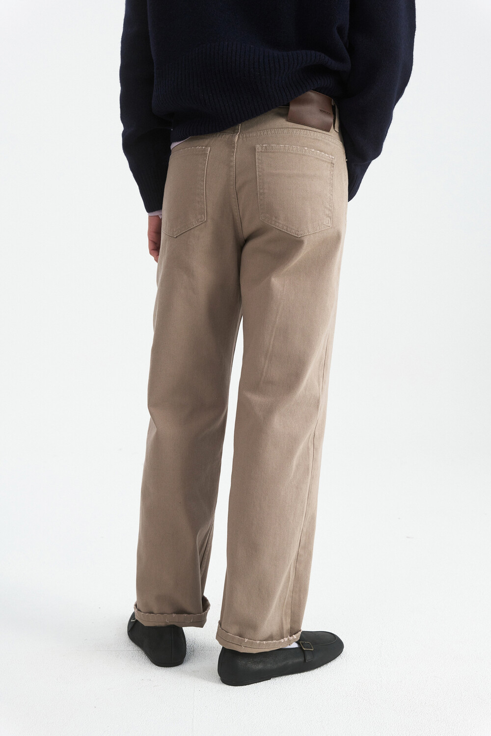 [WINDER] DISTRESSED REGULAR-FIT COTTON PANTS - BEIGE
