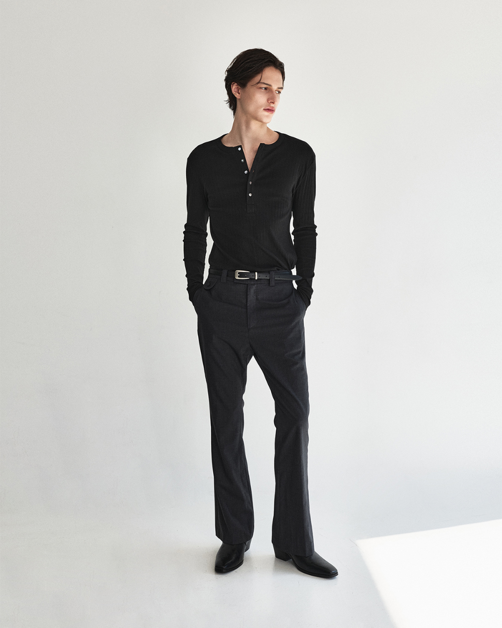[kineto] Fine Cotton Ribbed Henley Top_Black