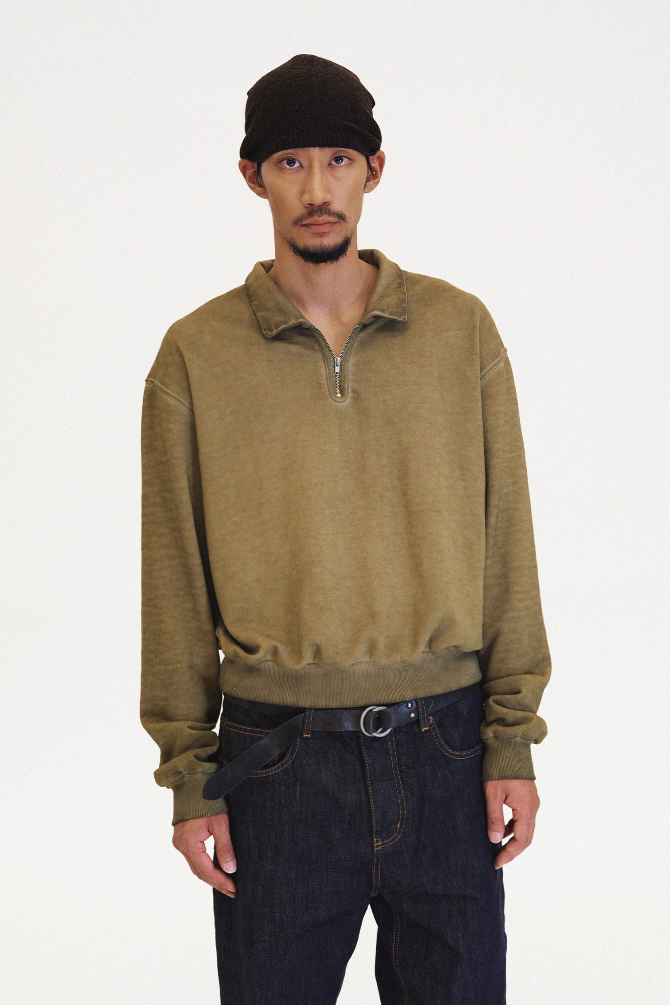 [SURFACE EDITION] OVERDYED HALF ZIP SWEAT KHAKI