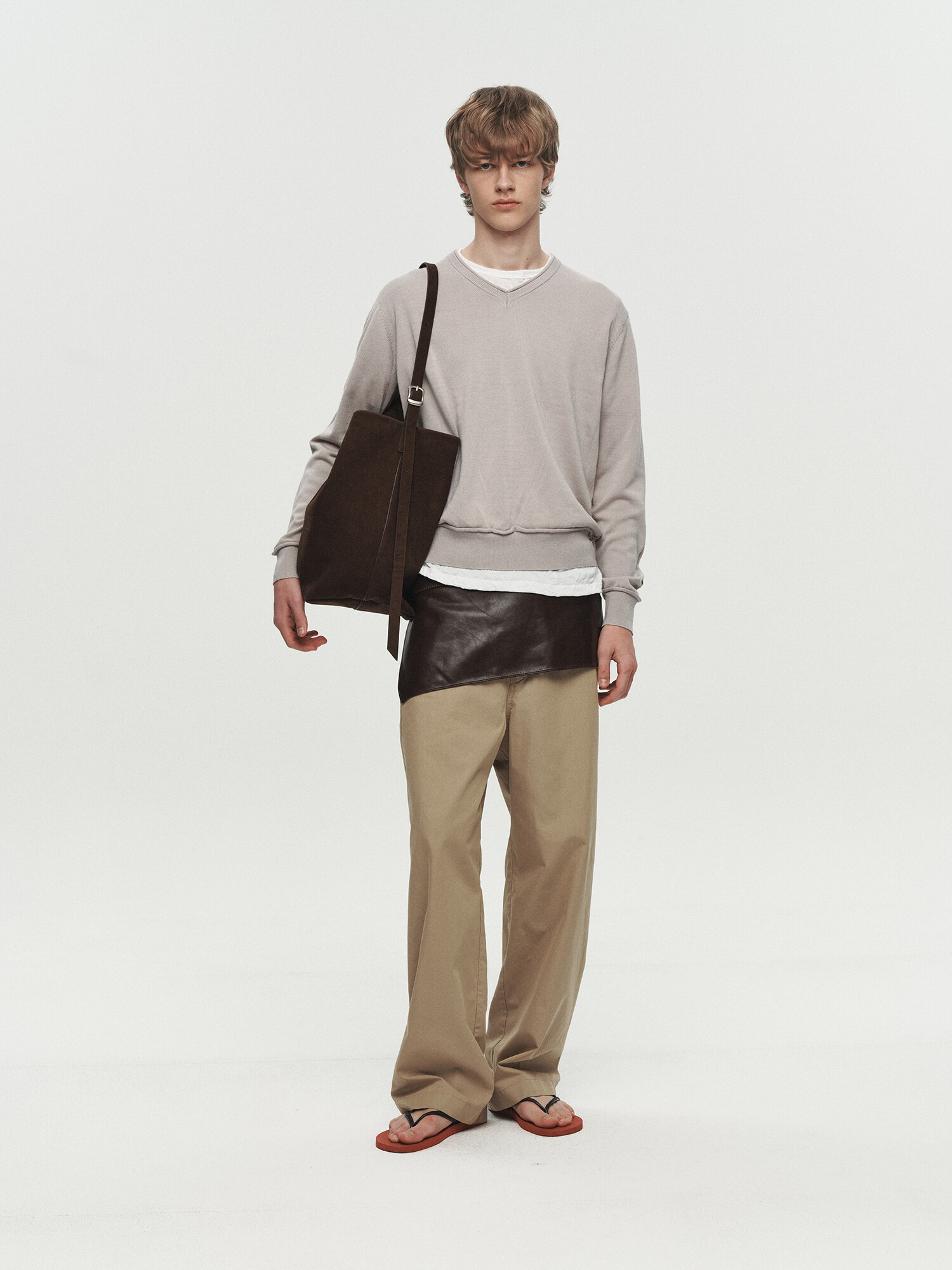 [HEUTE] NIEL COTTON V-NECK KNIT (L/GREY)