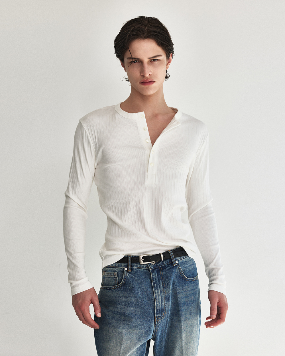 [kineto] Fine Cotton Ribbed Henley Top_White