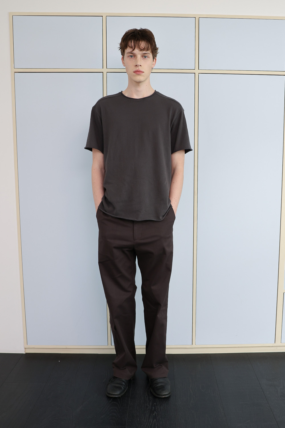 [ANYTIME LOREAK] YUCCA RAW-EDGE HALF KNIT -CHARCOAL