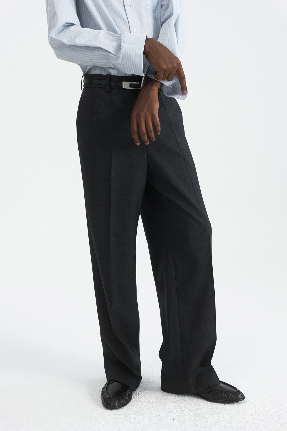 [WINDER] BACK PATCH WOOL TROUSERS - MELANGE CHARCOAL