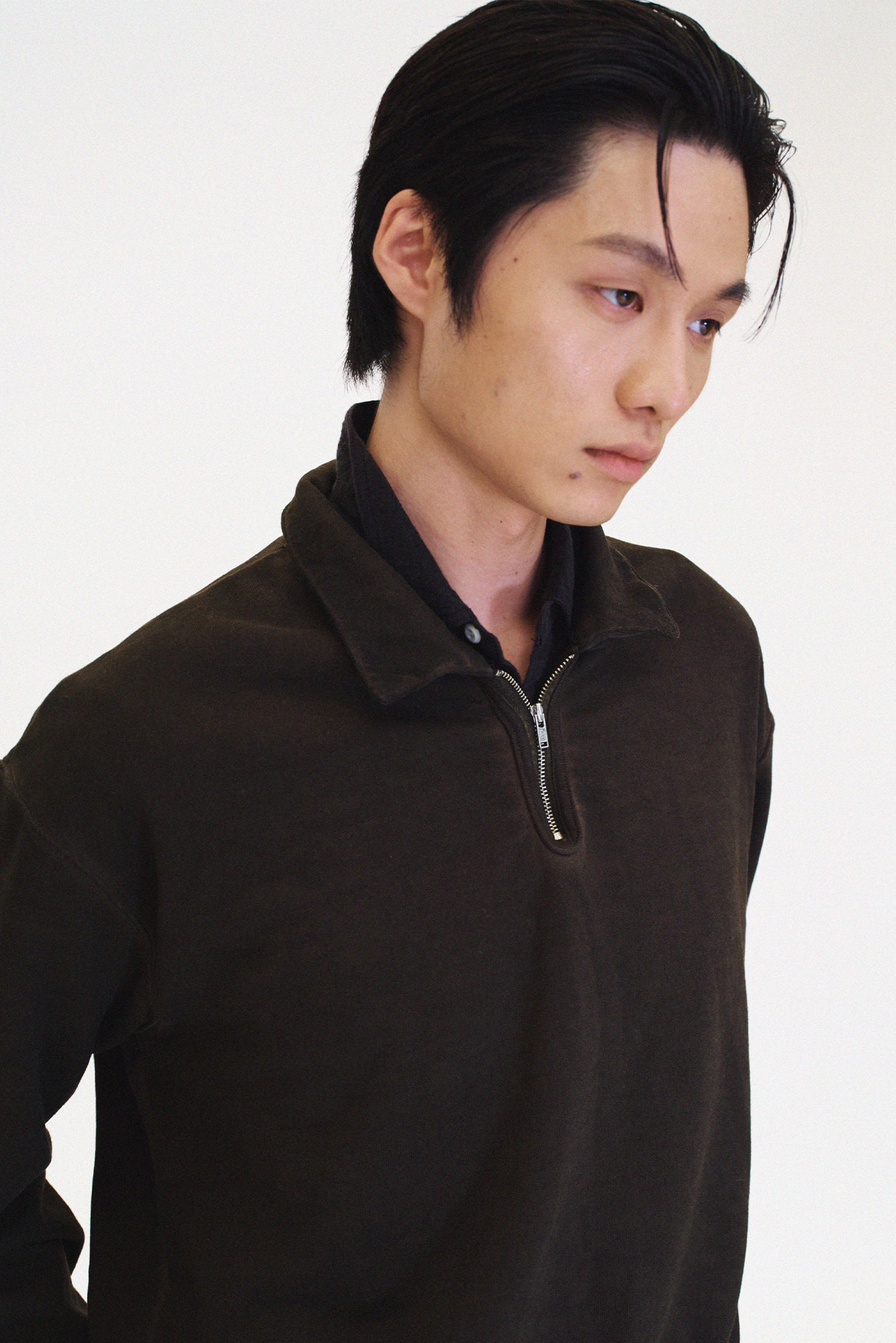 [SURFACE EDITION] OVERDYED HALF ZIP SWEAT CHARCOAL