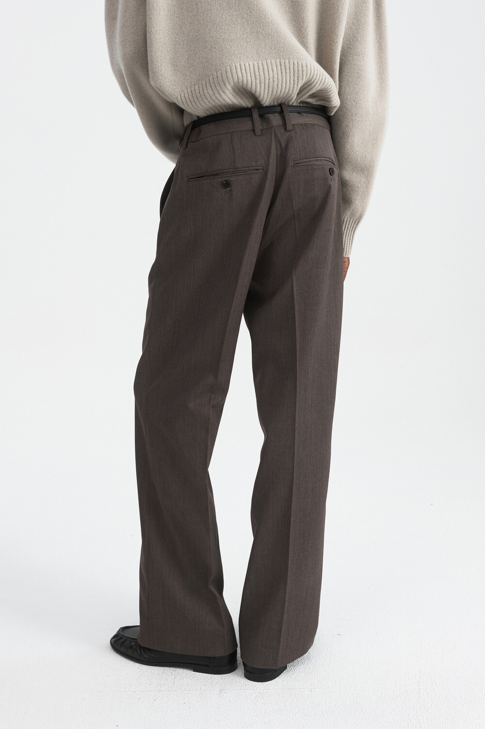 [WINDER] CORE WOOL SEMI-FLARED TROUSERS - MELANGE TAUPE