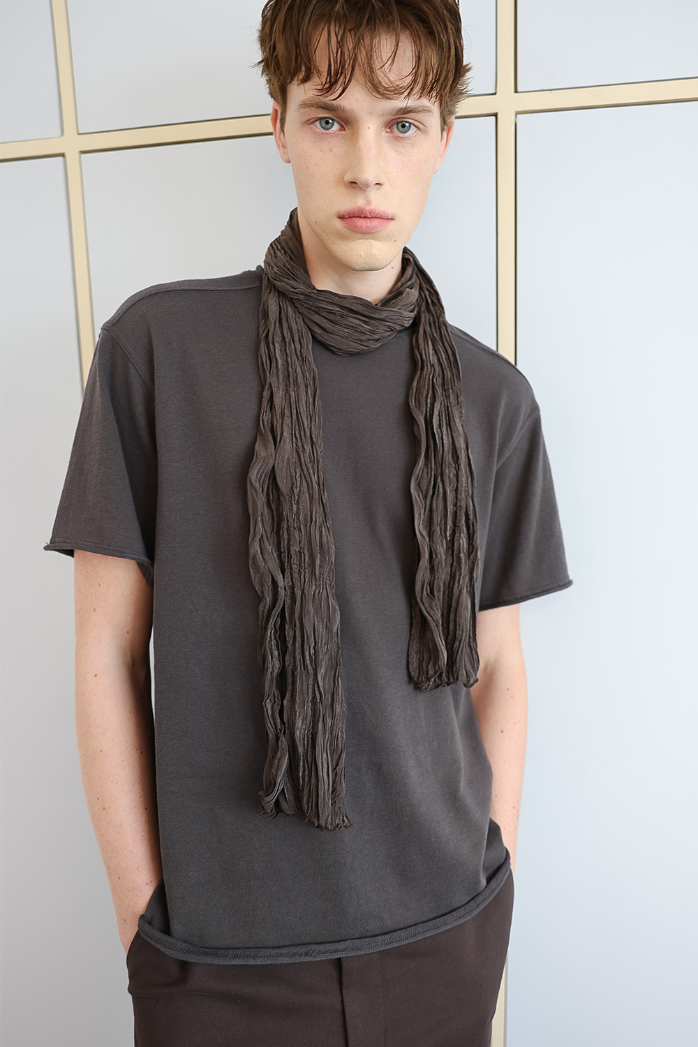 [ANYTIME LOREAK] AGAVE WRINKLE SCARF - BROWN