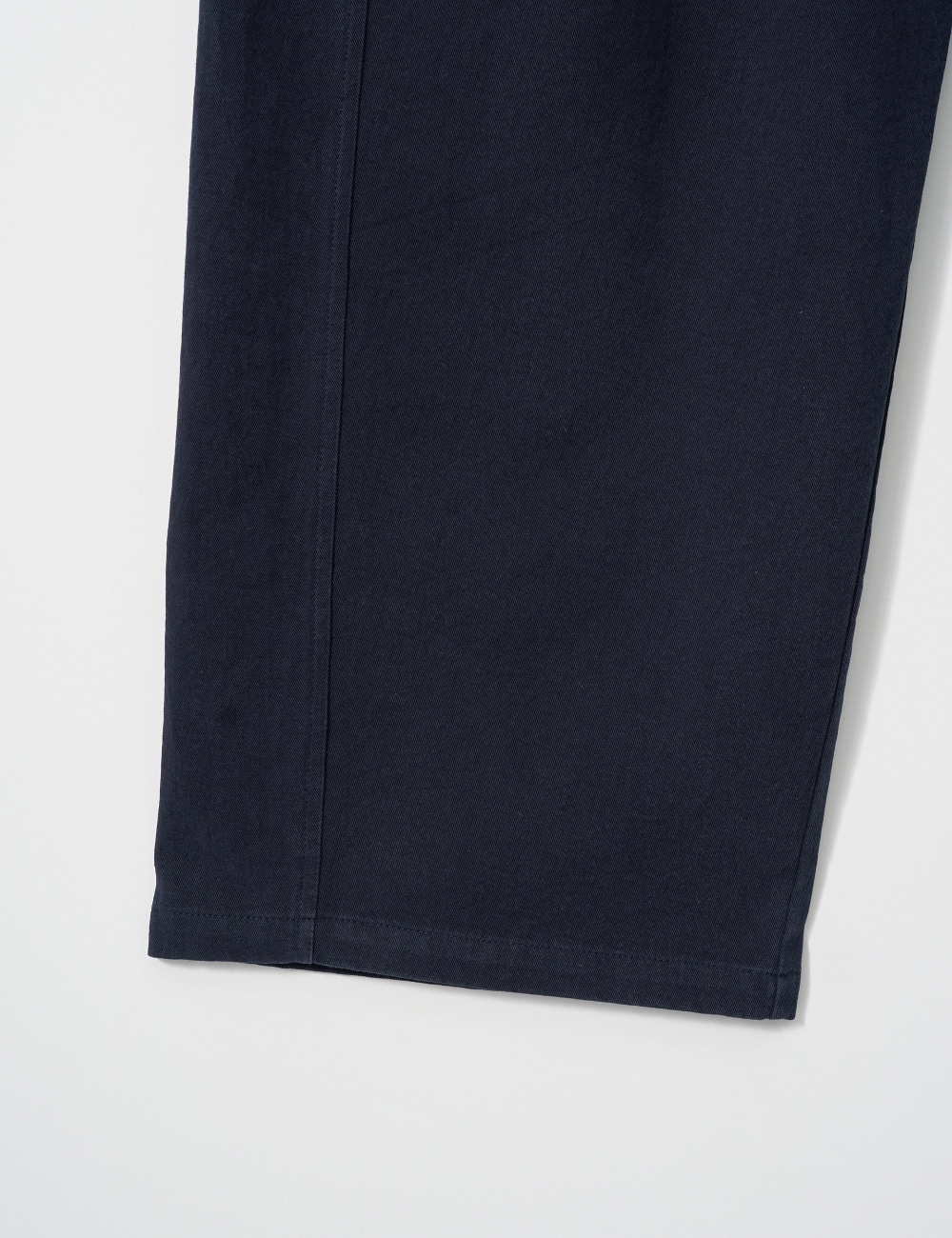 [GEN:RE] Arch Carpenter Chino Pants Navy