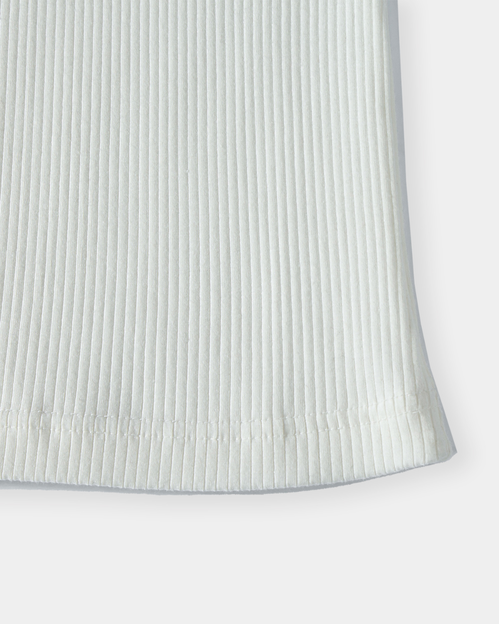 [kineto] Sleek Ribbed Sleeveless Top_White