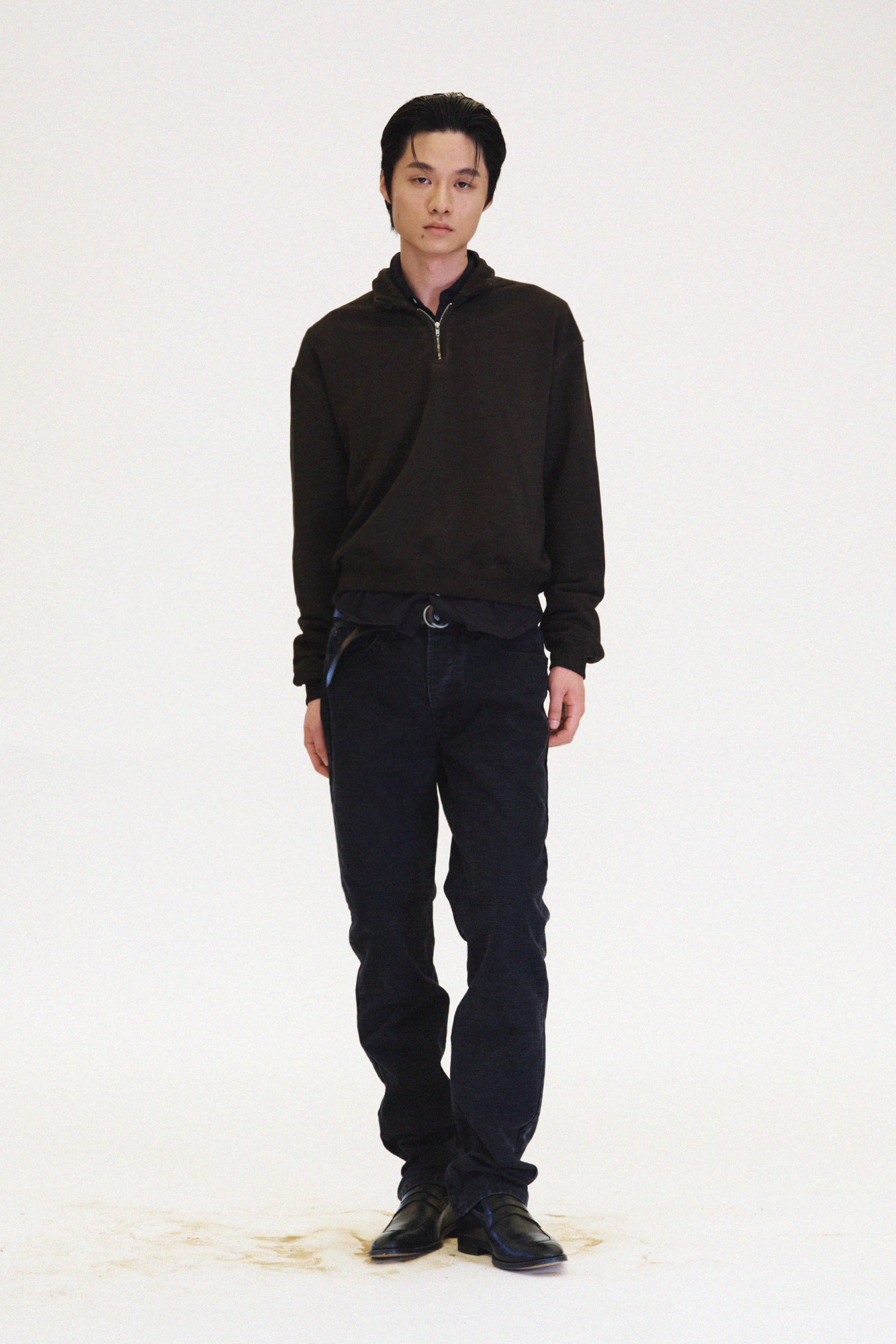 [SURFACE EDITION] OVERDYED HALF ZIP SWEAT CHARCOAL