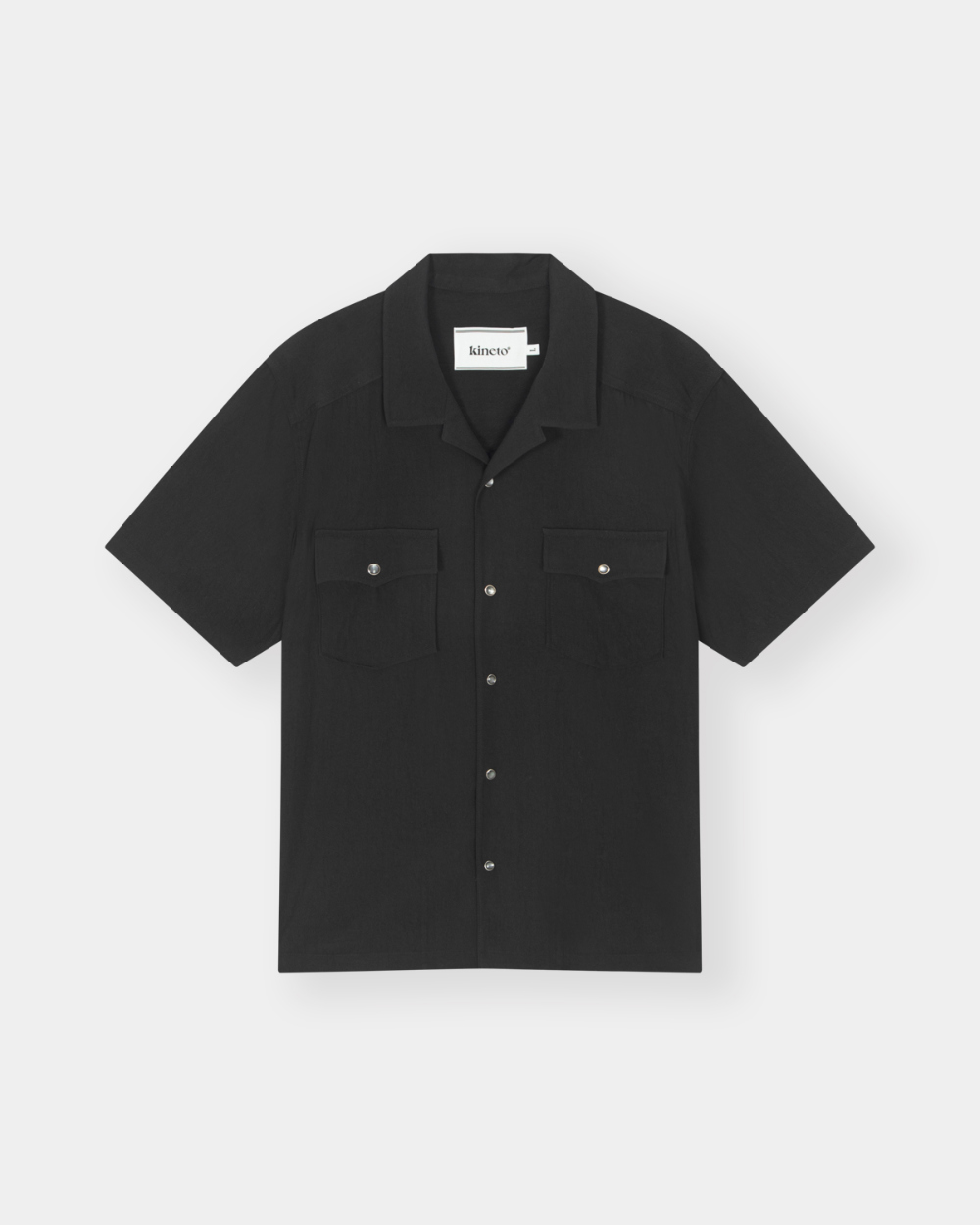 [kineto] Éclat Snap Open Collar Shirt_Black