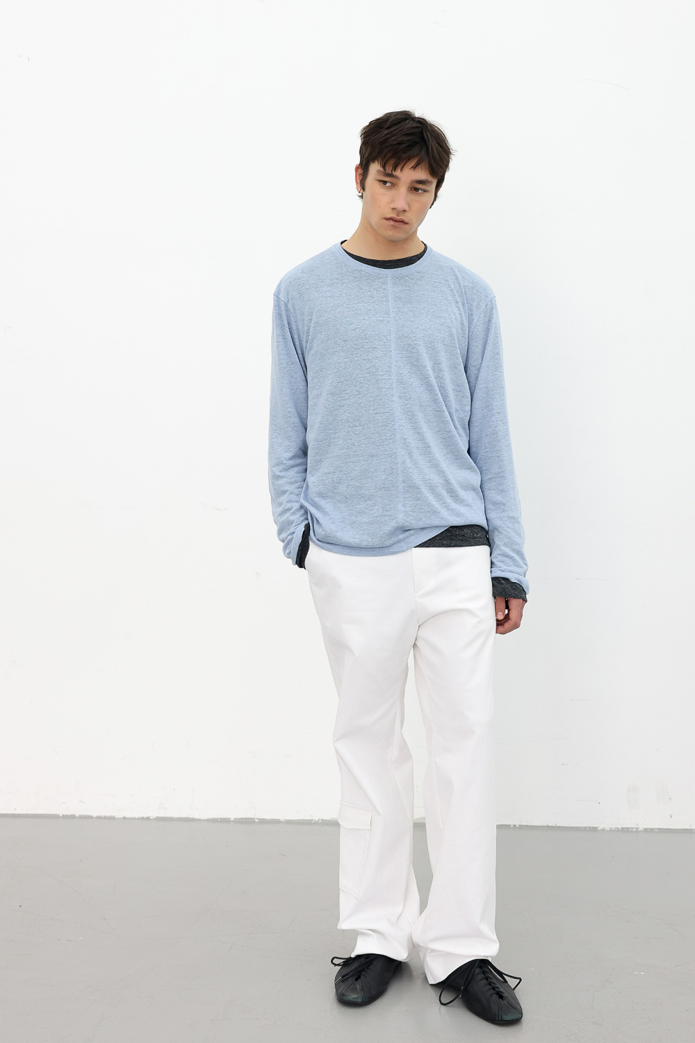 [ANYTIME LOREAK] CAMELLIA LAYERED TEE - SKY BLUE/CHARCOAL
