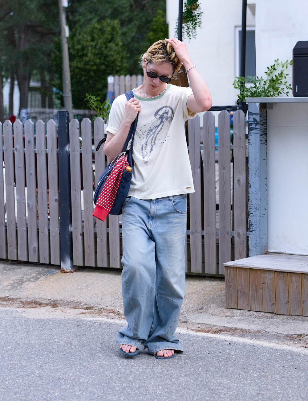 [GEN:RE] Distressed Lumen T-shirt