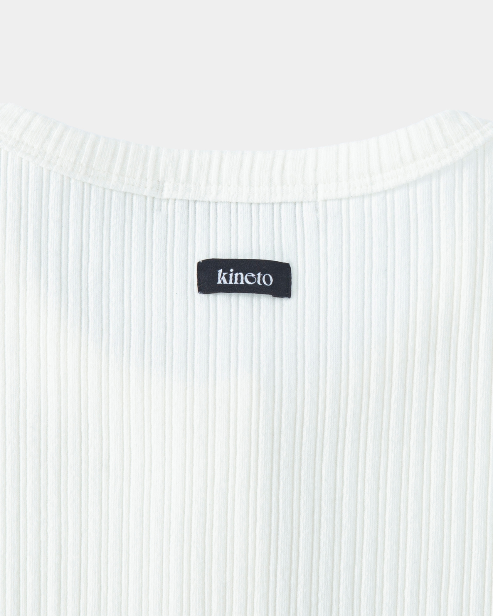 [kineto] Wale Cotton Henley Neck Top_White
