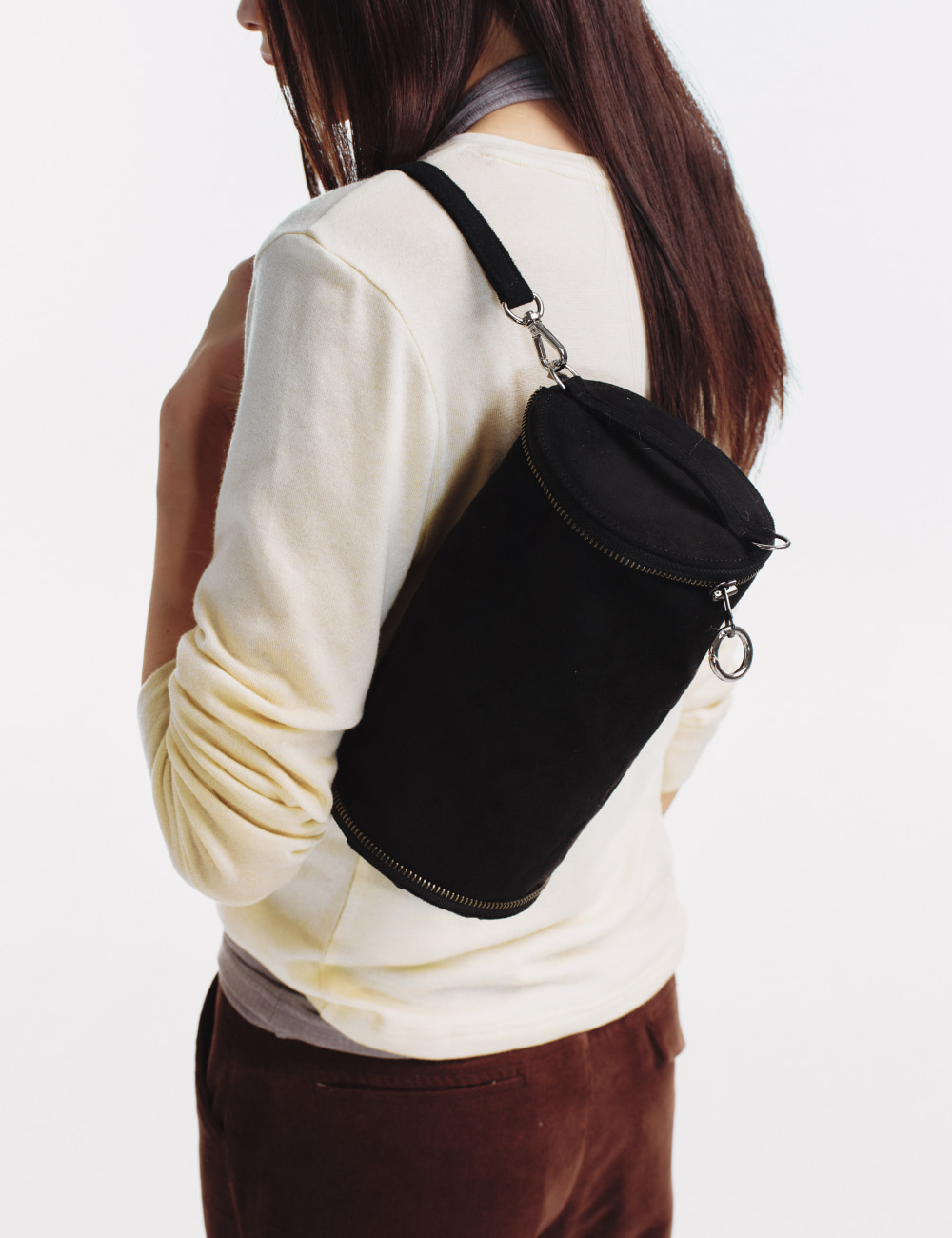 [GEN:RE] Archive Trouser Round Bag Black